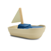 PlanToys Sailboat