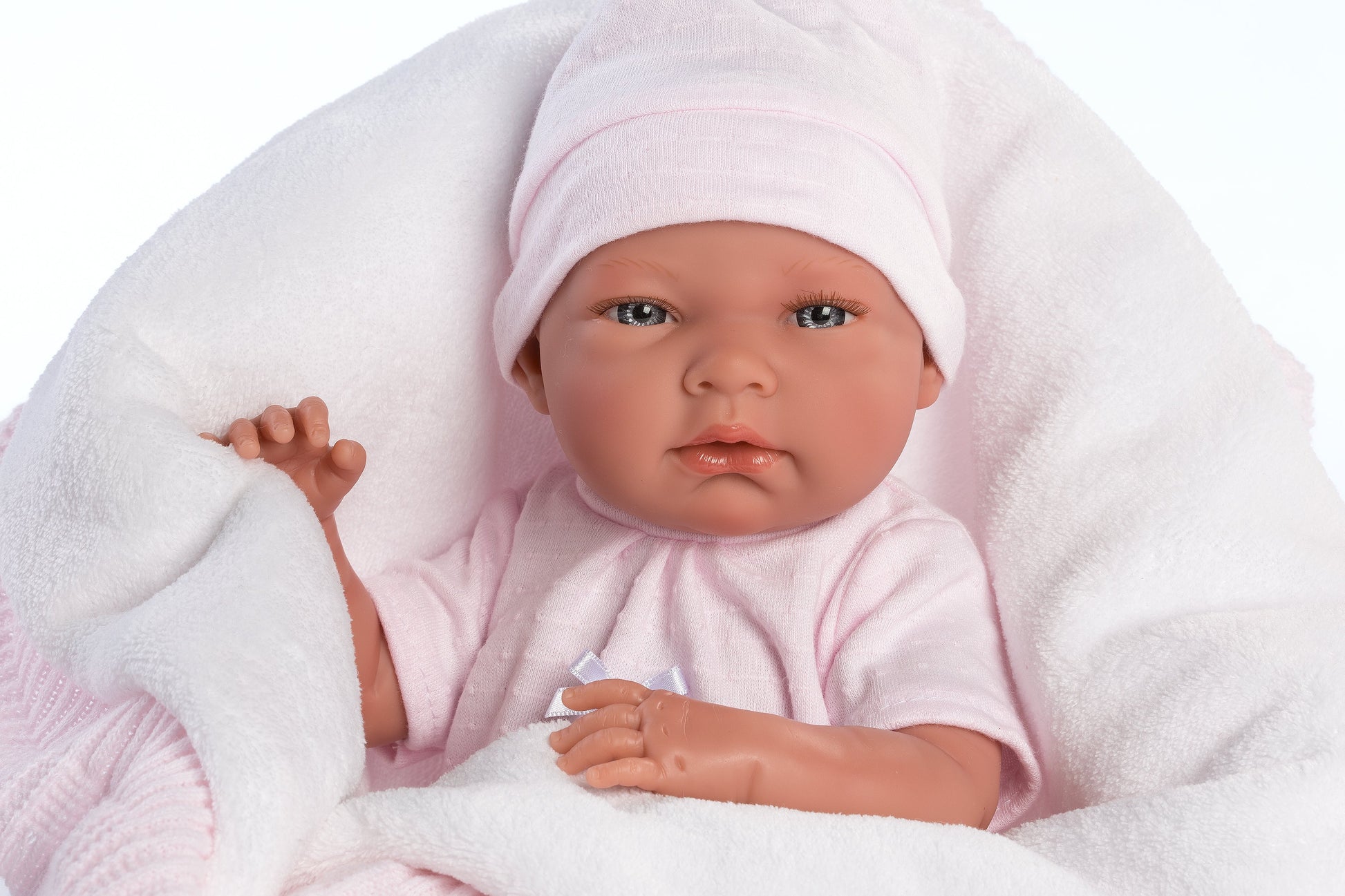 Llorens 15.7" Anatomically-correct Baby Doll Lily With Reversible Blanket Dolls