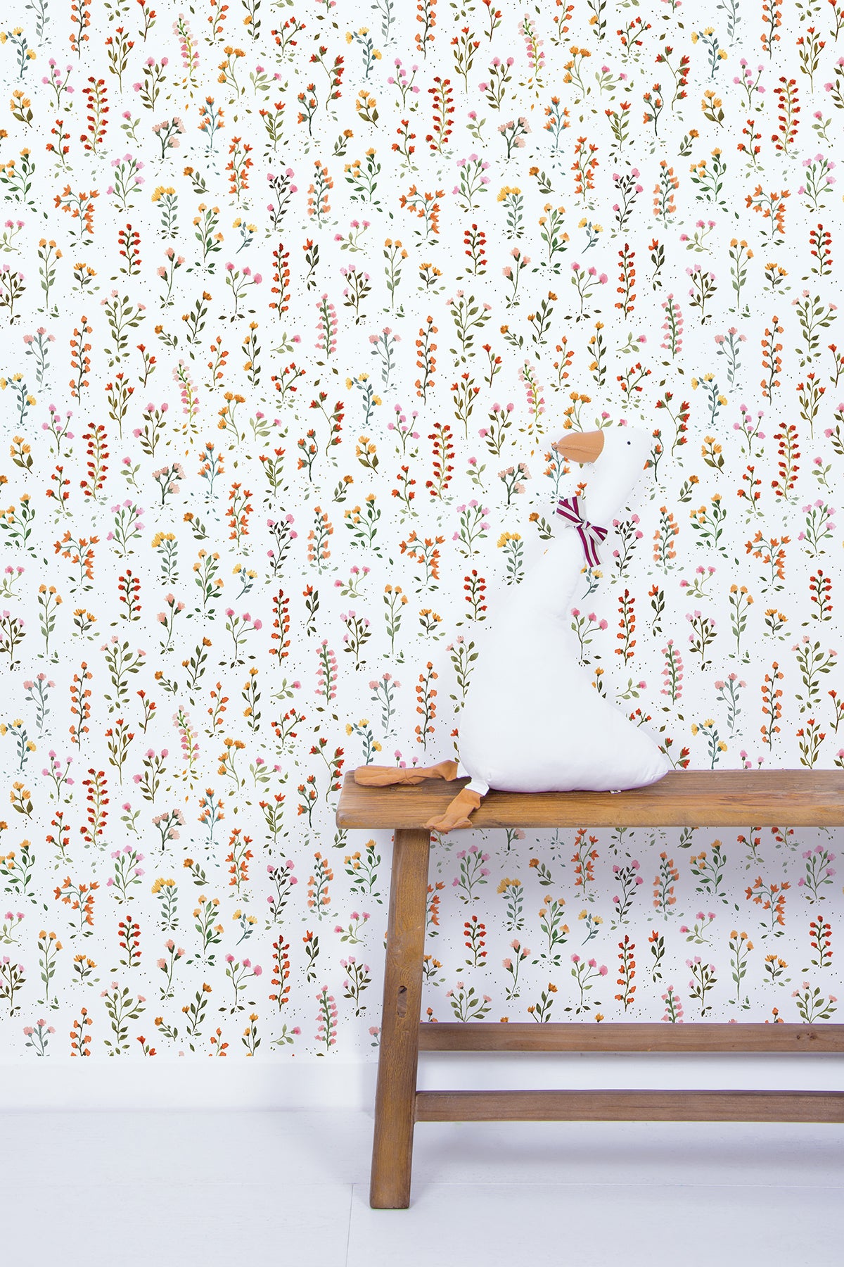 Lilipinso Wallpaper (50 Cm X 10 M) - Bucolic Blooms