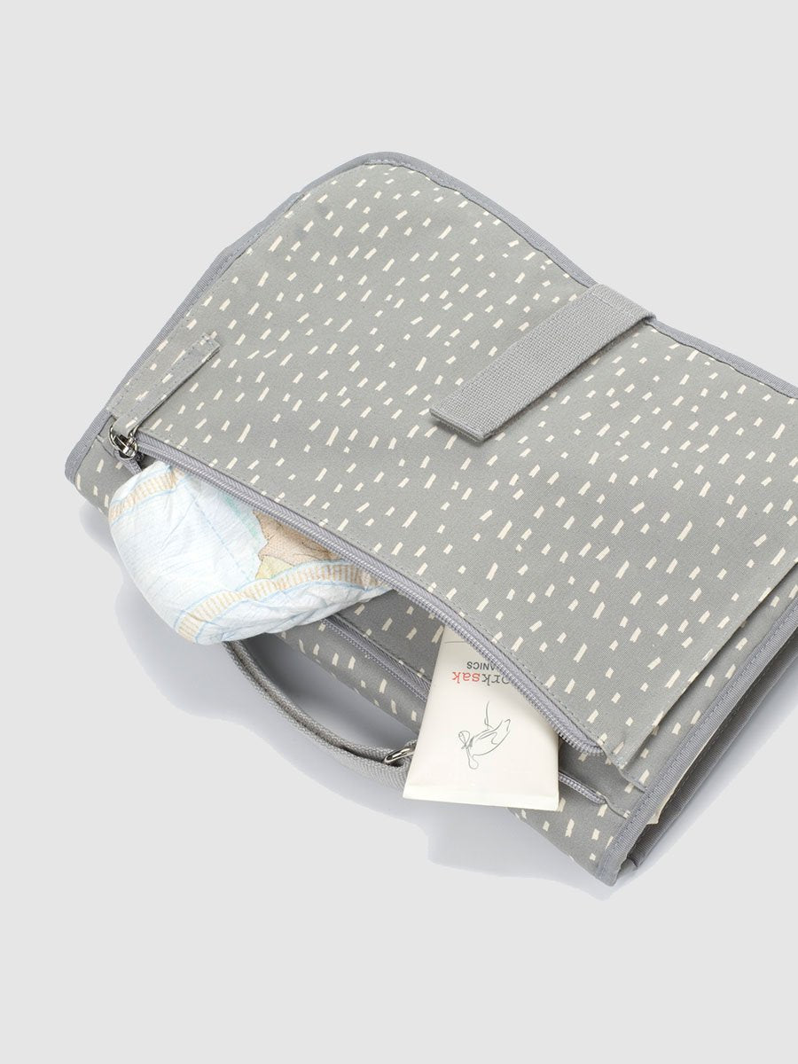 Organic Change Station Grey Raindot