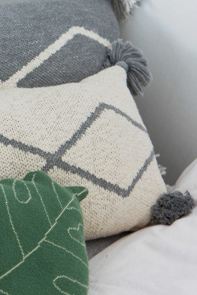 Knitted Cushion Little Oasis Natural - Grey  - Bereber Classics