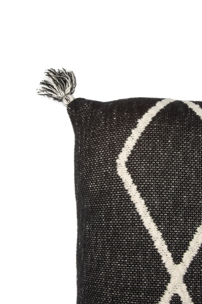 Knitted Cushion Oasis Black  - Bereber Classics