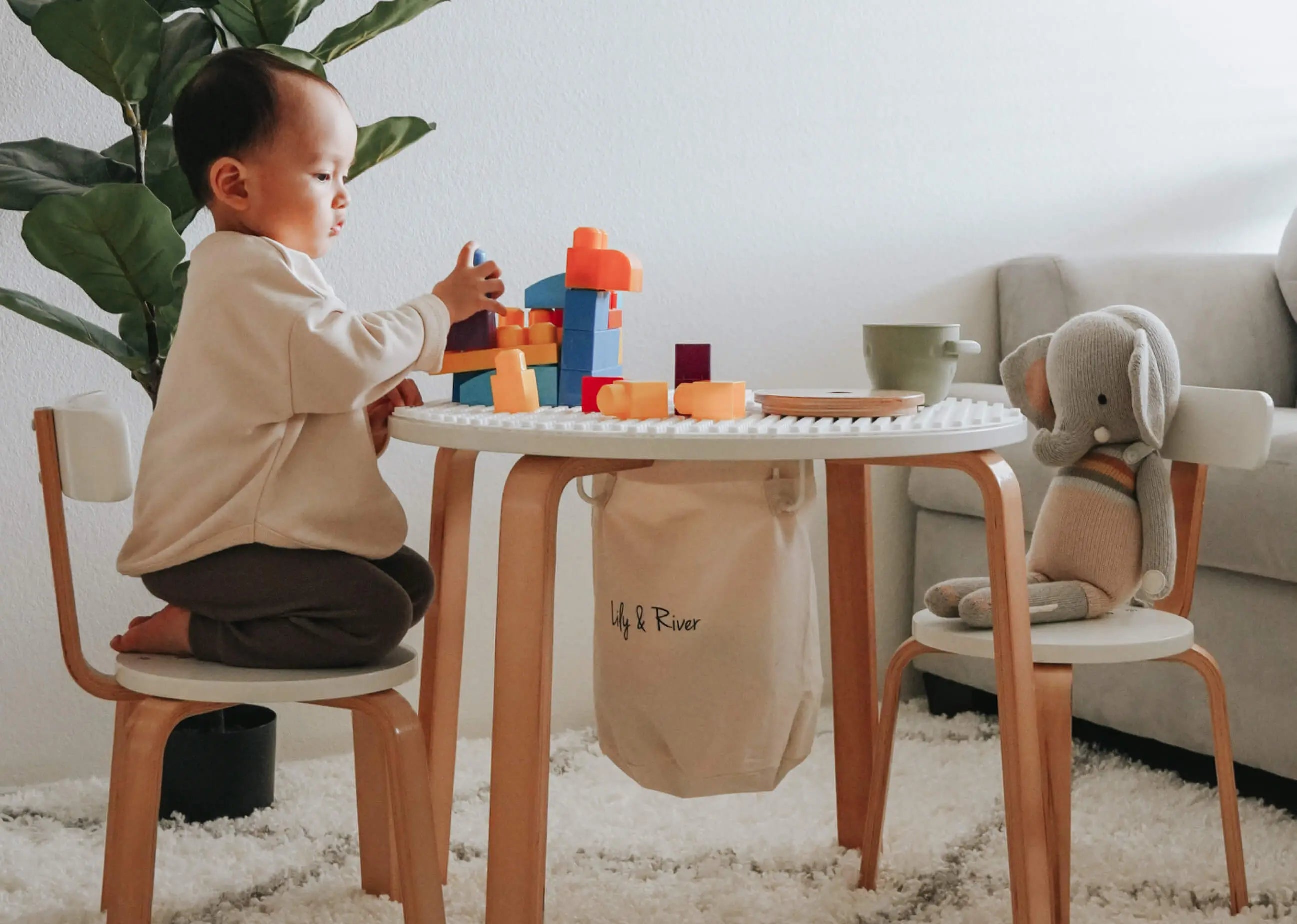 Lily & River Little Creator Tables & Chairs