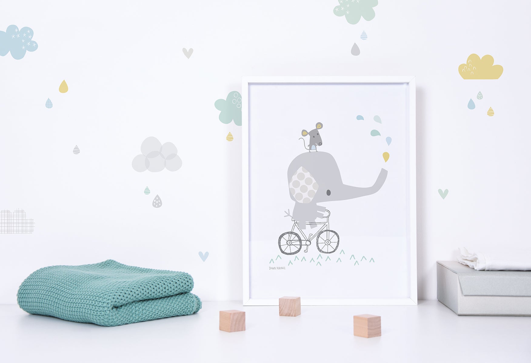 Lilipinso Framed Art Print - Smile It'S Raining (Elephant)