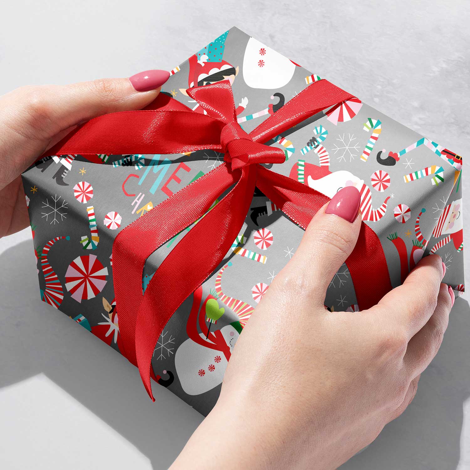 XB524b Santa Christmas Gift Wrapping Paper Gift Box 