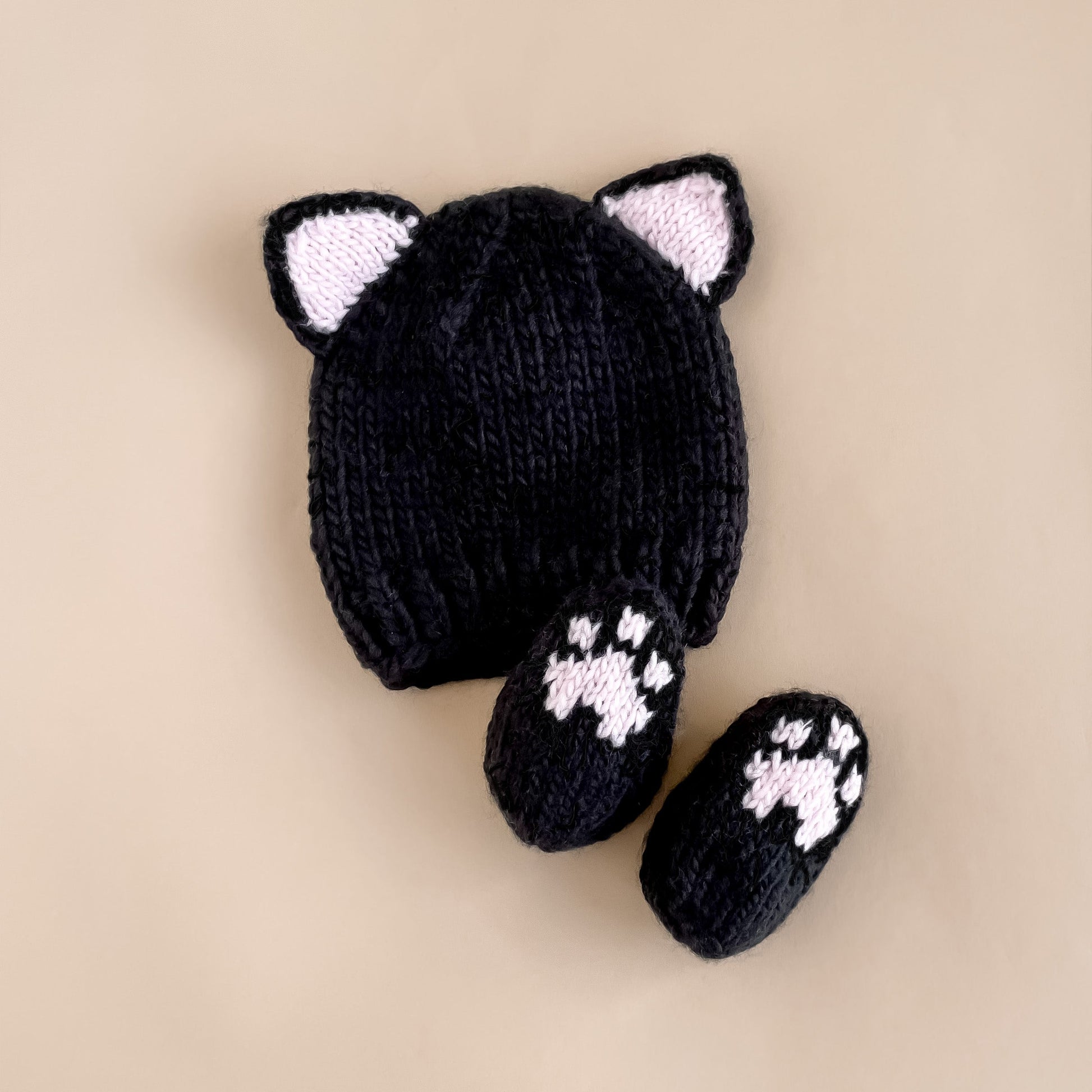 The Blueberry Hill Black Cat Hat and Booties Set