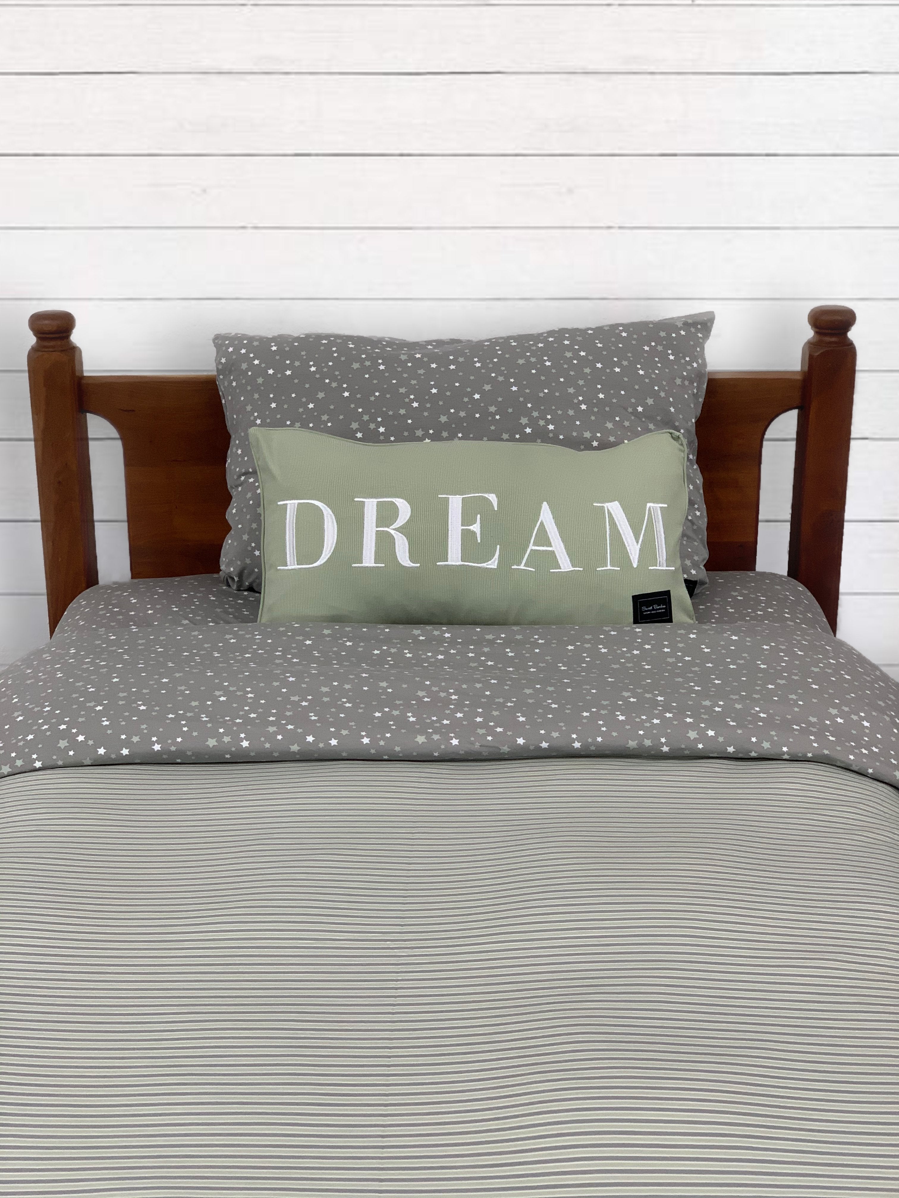 Twin Duvet Cover - Green Stars