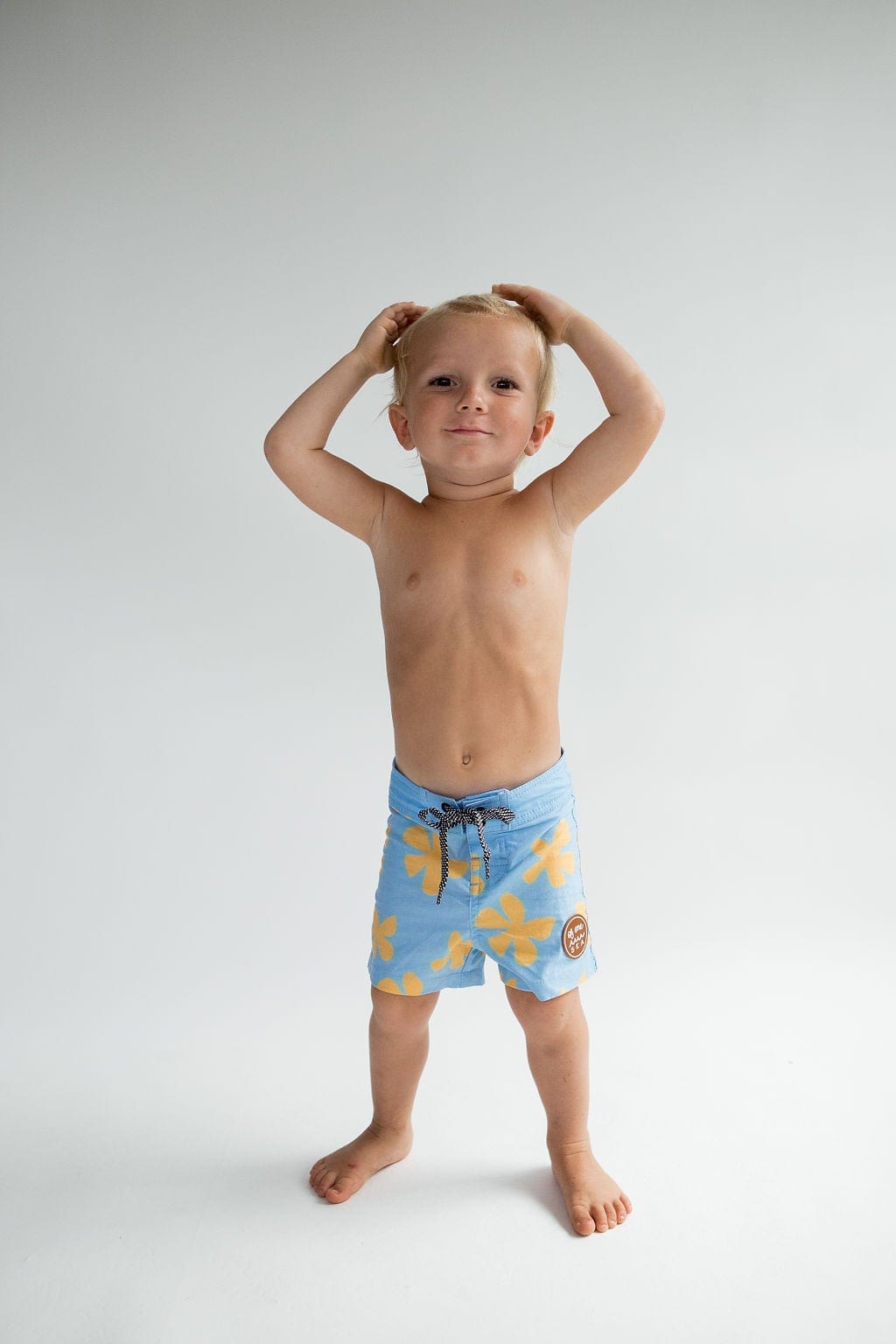 Kid’s Townshorts In Light Blue Plumeria